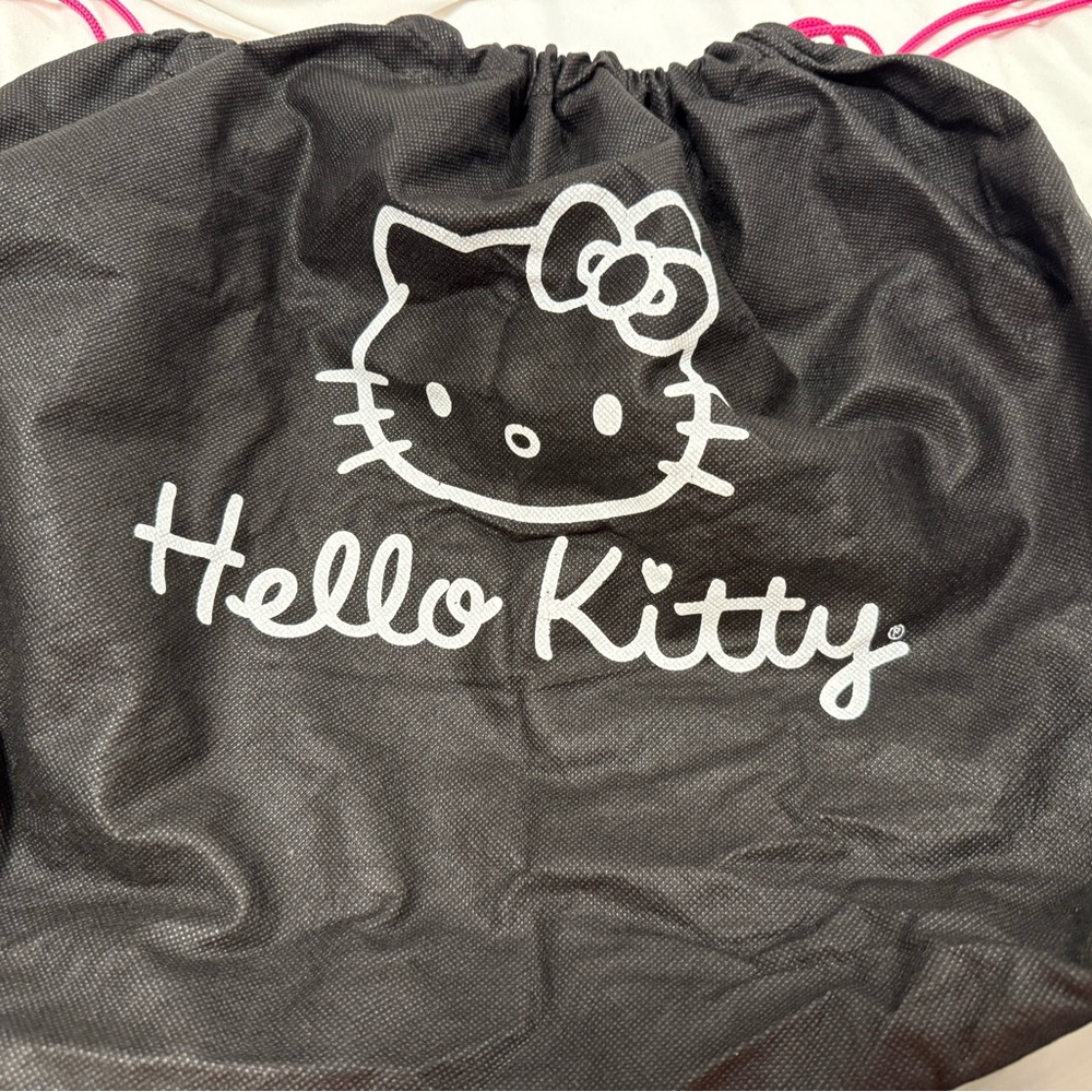 Hello Kitty Gray Embossed Handbag - Picture 14 of 14